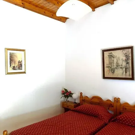 Katerina'S Apartments Agios Gordios  Buitenkant foto